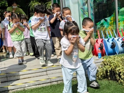 【安全教育】翡翠护航|消防在“童”心， 防患于未“燃” ——记翡翠幼儿园新学期消防疏散演习系列活动